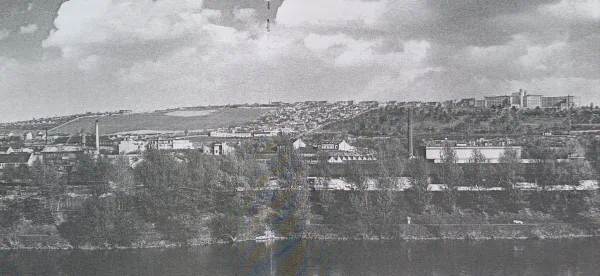 1956 - prázdné místo, než kopec zaplnila kolonie č.72